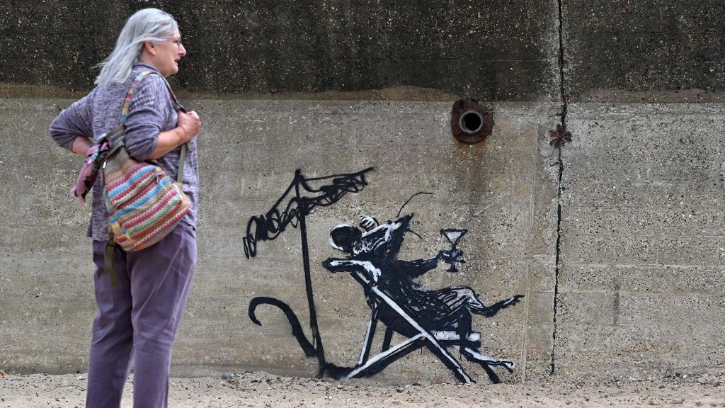 new-murals-have-been-popping-up-with-banksy-taking-credit-via-instagram