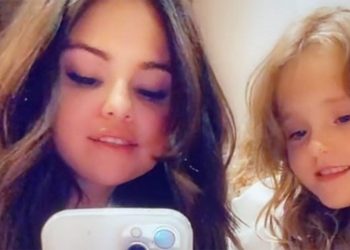 selena-gomez's-little-sister-gracie-jokes-'you-embarrass-me'-as-singer-tries-to-make-tiktok-video