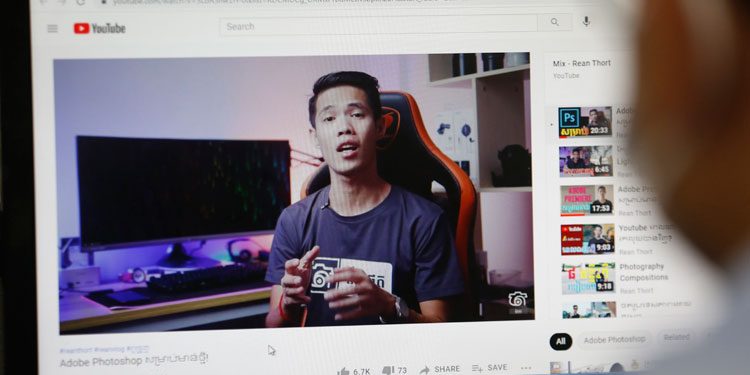 cambodia's-youtube-influencers-inspired-to-create-original-content-–-khmer-times
