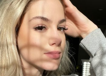 this-twitch-streamer-was-scammed-out-of-thousands-of-dollars-–-svg