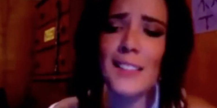 remember-when-halsey-was-a-one-direction-stan-who-hated-taylor-swift?-–-gawker