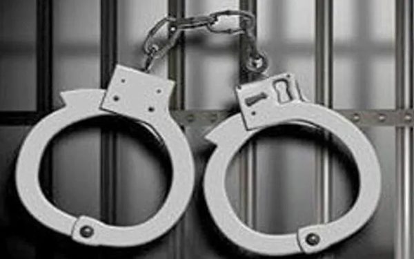 mumbai:-crime-branch-arrest-two-for-blackmailing-minor-girl-to-send-nude-photos-–-daijiworld