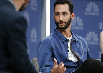 sweetgreen-ceo's-linkedin-post-connecting-covid-deaths-to-obesity-draws-backlash-–-cnbc