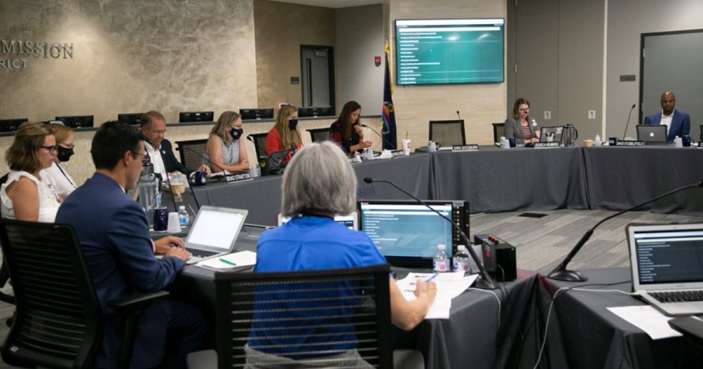 shawnee-mission-school-board-stops-streaming-public-comments-after-youtube-removed-video