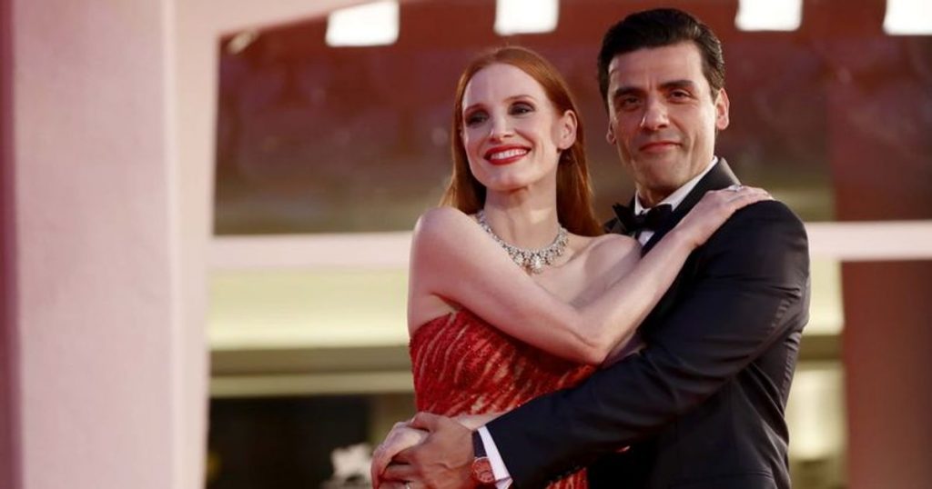 jessica-chastain,-oscar-isaac's-chemistry-at-venice-film-festival-leaves-fans-curious-|-meaww