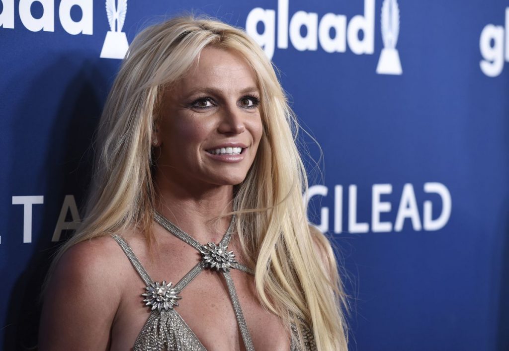 fans-take-to-twitter-to-celebrate-britney-spears-conservatorship-news