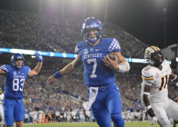 uk-football-twitter-reactions-to-gutsy-win-vs-mizzou-tigers-–-a-sea-of-blue