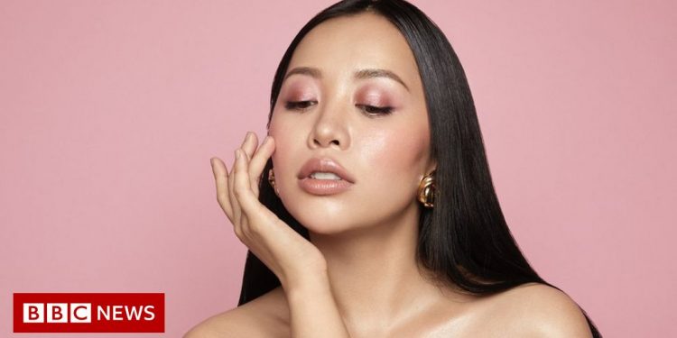 the-pressures-–-and-rewards-–-of-being-an-influencer-–-bbc-news