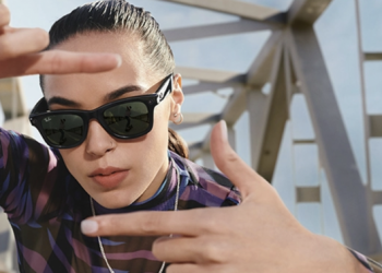 smart-glasses-show-how-apple-is-different-from-companies-like-facebook,-snapchat-–-benzinga