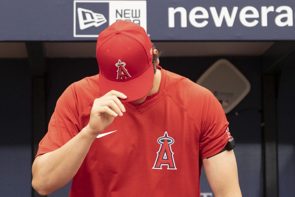 hilarious-linkedin-mistake-makes-it-look-like-la-angels-are-desperate-–-halo-hangout