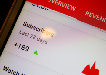 youtube-adds-traffic-&-revenue-data-to-mobile-analytics-–-search-engine-journal