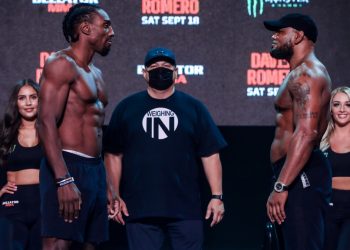 twitter-reacts-to-phil-davis-spoiling-yoel-romero's-debut-at-bellator-266-–-mma-junkie