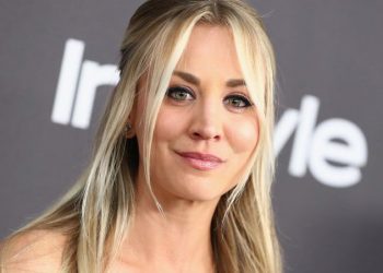 celebrities-are-seriously-losing-it-over-kaley-cuoco's-pure-fire-instagram-picture