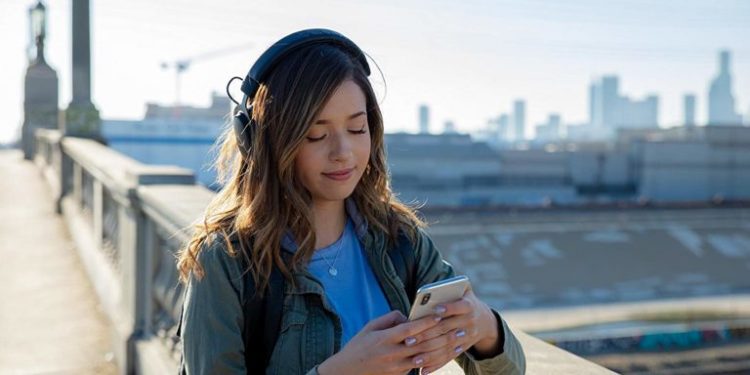 pokimane-achieves-immortal-rank-in-valorant-–-dot-esports