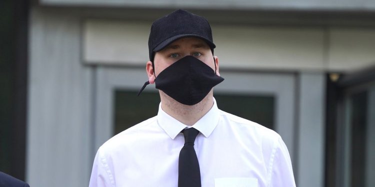 pervert-shared-indecent-images-of-kids-on-snapchat-before-exchanging-'sexual'-snaps-with-…