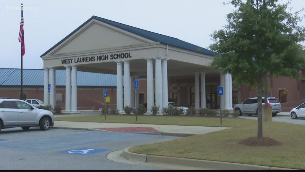 laurens-county-sheriff's-office-investigating-threat-written-on-bathroom-wall-|-13wmaz.com