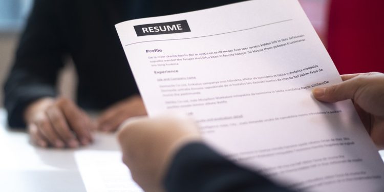 should-you-put-your-covid-vaccination-status-on-job-applications?-|-wfaa.com
