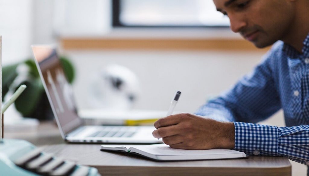 how-to-provide-better-working-conditions-for-hispanics?-linkedin-tips-|-al-dia-news
