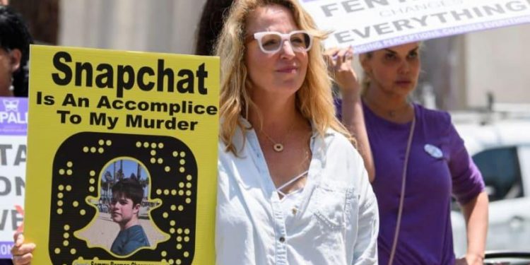 dea-tells-tiktok,-snapchat,-and-instagram-to-do-more-to-stop-online-drug-sales-–-yahoo-news