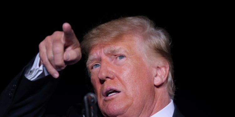 trump-asks-florida-judge-to-force-twitter-to-restart-his-account-–-bloomberg-news-|-1330-…-–-whbl