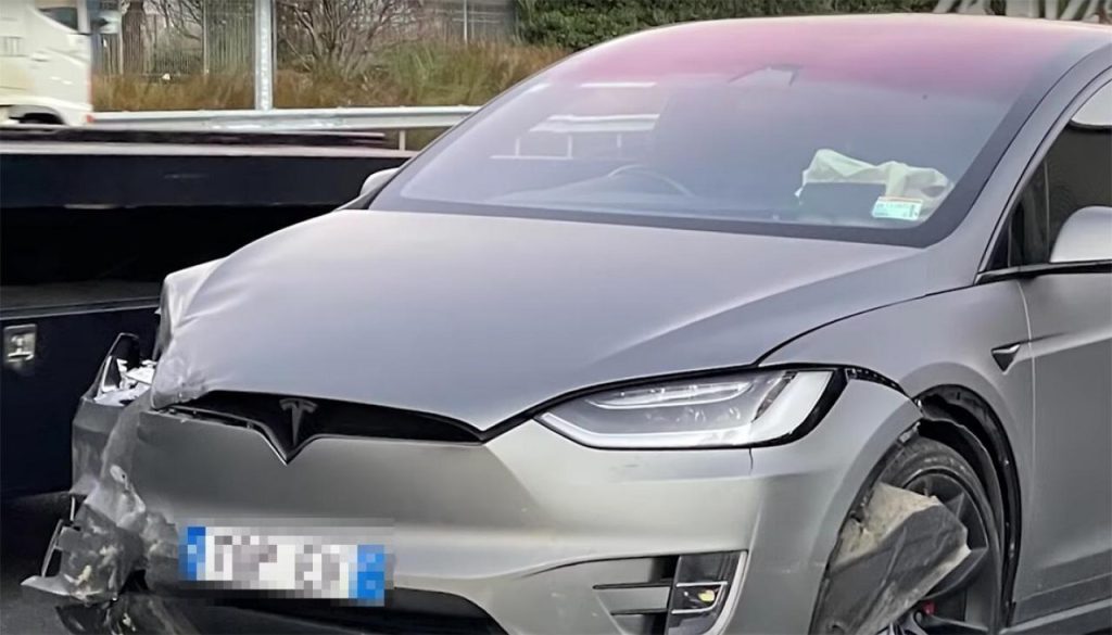 terrifying-tesla-road-rage-attack-in-auckland-a-hit-on-youtube-|-newshub