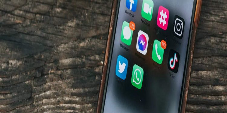 breaking-down-every-minute-on-netflix,-instagram,-youtube-and-other-popular-platforms-…