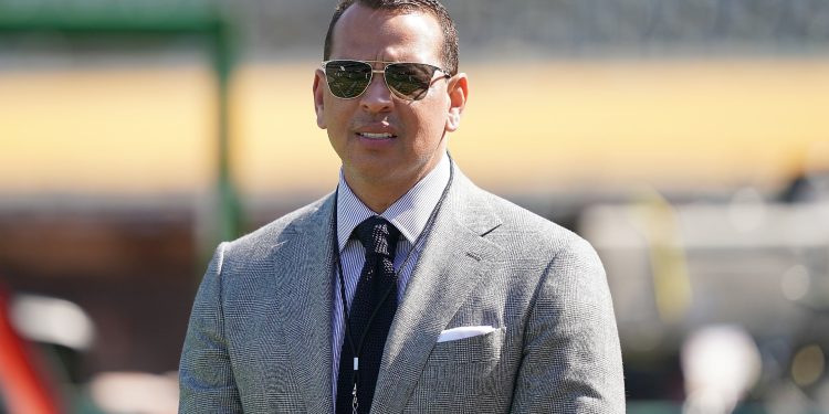 twitter-reacts-to-alex-rodriguez's-bizarre-comments-during-red-sox-yankees-al-wild-card-…