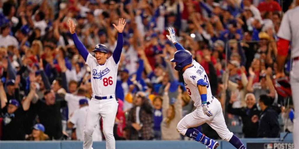 twitter-reacts-to-giants-dodgers-nlds-after-la's-walk-off-win-vs.-cardinals-–-nbc-sports