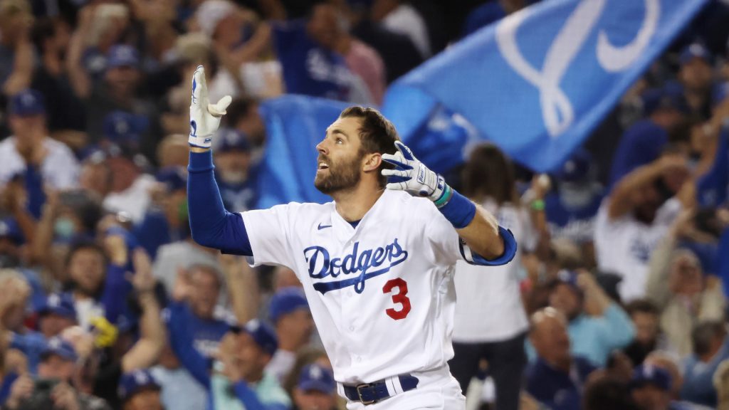 twitter-reacts-to-chris-taylor's-walk-off-home-run-in-dodgers-cardinals-nl-wild-card-game-…