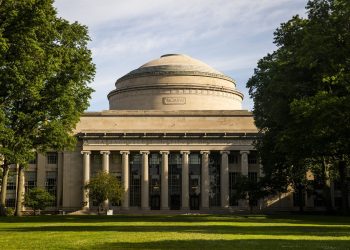 a-university-of-chicago-professor-saw-his-mit-lecture-canceled-he-blames-a-twitter-'outrage-mob.'