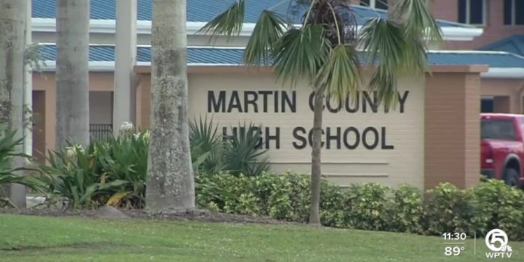 teens-arrested-after-posting-snapchat-threat-to-'shoot-up'-florida-high-school,-authorities-say