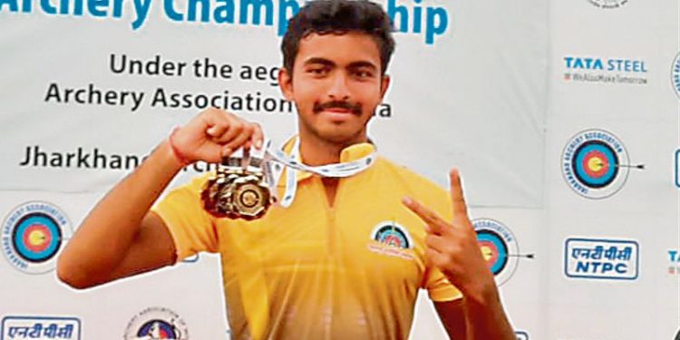 coached-by-father-via-youtube,-parth-sushant-salunkhe-becomes-national-archery-champ-at-17