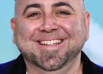 instagram-is-losing-it-over-duff-goldman's-'crab-cake'-photo-–-mashed