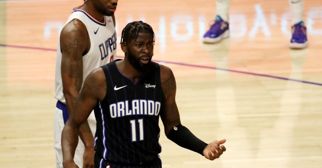 james-ennis-is-now-begging-the-lakers-on-twitter-to-sign-him-–-silver-screen-and-roll