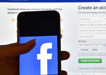 senator-asks-facebook-ceo-to-testify-on-instagram-and-kids