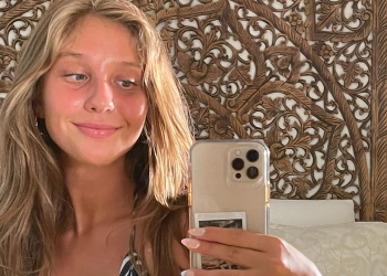 instagram-model-appears-to-smirk-during-police-questioning-in-stabbing-incident,-plugs-‘onlyfans’-account