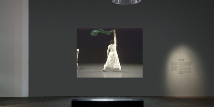 blondell-cummings:-everyday-movement-as-dance
