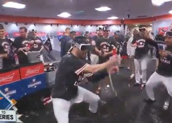 chas-mccormick,-jose-siri-have-dance-party-after-astros-clinch-–-larry-brown-sports