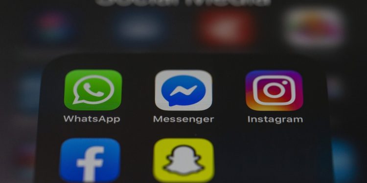 snapchat-ceo-states-that-not-all-social-media-companies-should-be-shed-in-bad-light-…