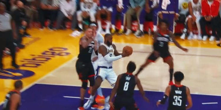 lebron-makes-spinning-no-look-shot-after-the-whistle-–-youtube