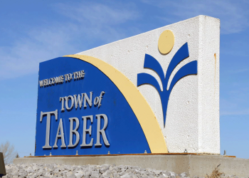 driver-of-semi-tractor-killed-in-two-vehicle-collision-in-taber-|-calgary-herald