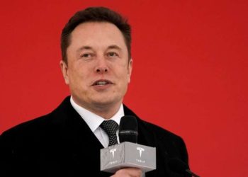 elon-musk-asks-twitter-if-he-should-sell-his-tesla-stocks-worth-usd-21-billion-–-here's-why
