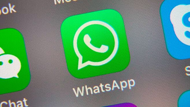 how-to-send-a-public-message-privately-in-whatsapp-|-marca