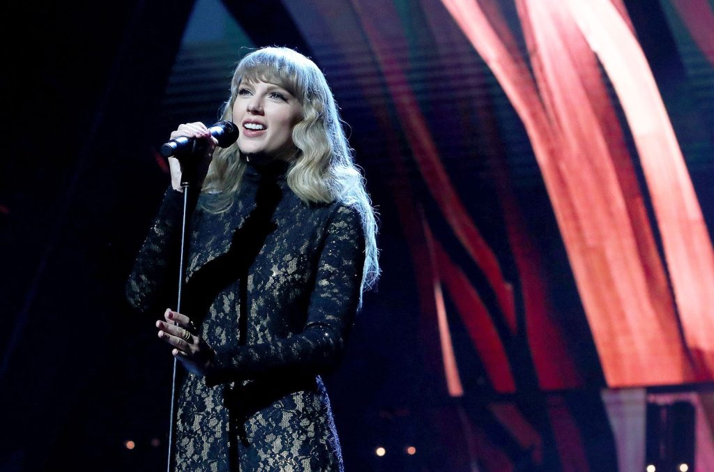 taylor-swift-teases-'babe'-solo-version-on-tumblr-–-billboard