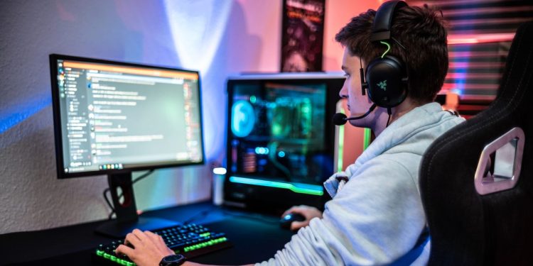 how-to-add-roles-to-a-discord-server-–-makeuseof
