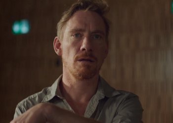 diplomacy-turns-(hilariously)-horrifying-in-short-film-hand-in-hand-–-gizmodo