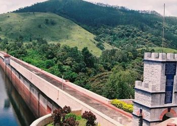 tamil-nadu-opens-one-shutter-of-mullaperiyar-dam-due-to-rising-water-levels-–-deccan-chronicle