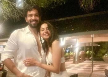 rakul-preet-singh,-brother-aman-bring-in-film-industry's-linkedin-–-the-new-indian-express