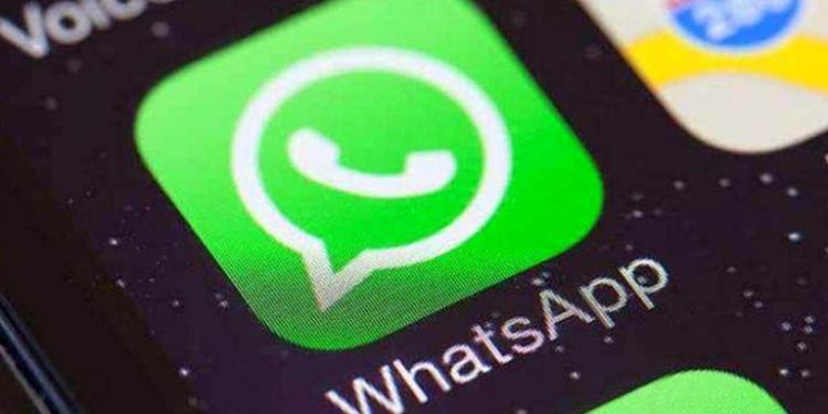 whatsapp-spotted-testing-quick-forward-option-for-stickers;-read-details-–-republic-world