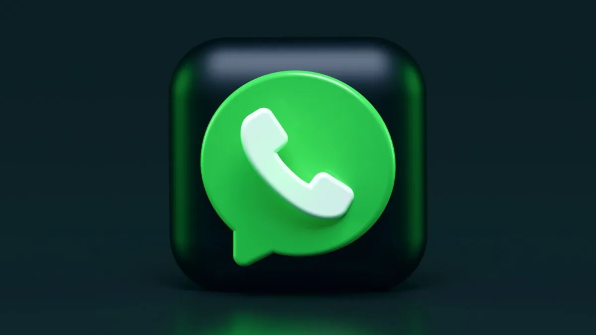 whatsapp-testing-new-shortcut-to-quickly-forward-stickers-–-bgr-india